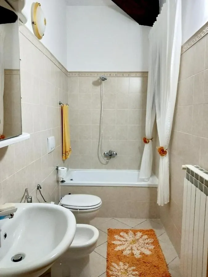 Charming Apartment In Borgo San Lorenzo 50 M² Balcony & Parking