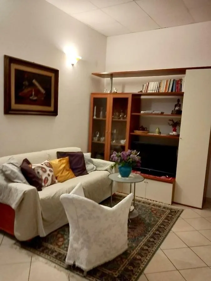Charming Apartment In Borgo San Lorenzo 50 M² Balcony & Parking Italie